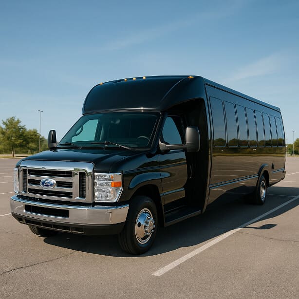 Kirkland Coach Bus Service 18 Passenger Minibus