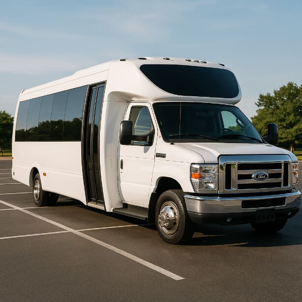 Kirkland Coach Bus Service 20 Passenger Minibus