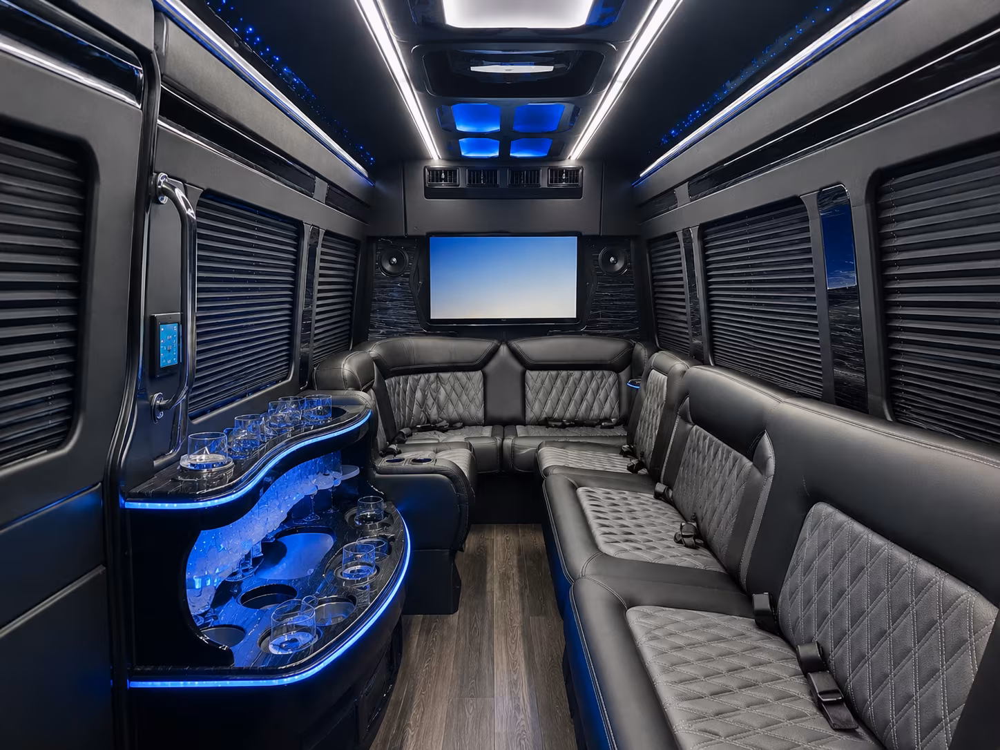 airport transfer buses for corporate groups at seatac