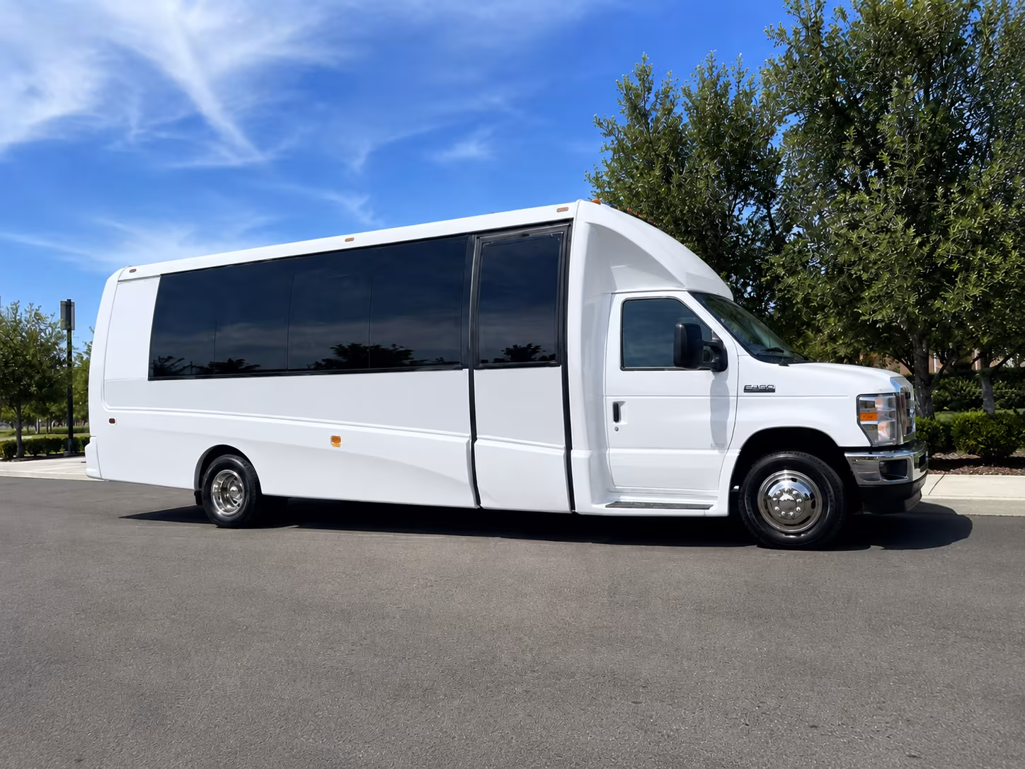 bus rentals for corporate retreats in the woodinville wine country corridor