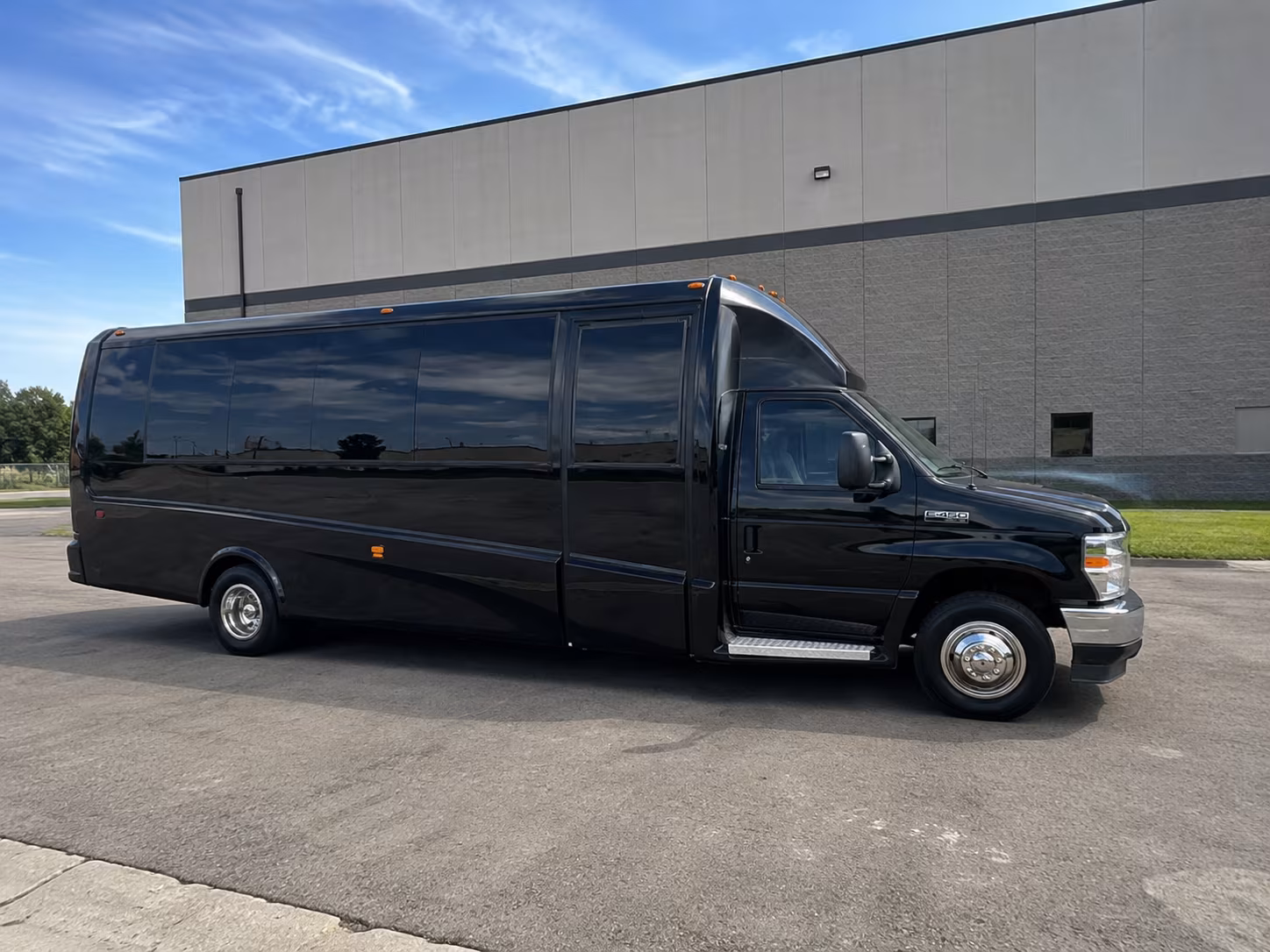 buses to chateau ste michelle winery concerts in woodinville