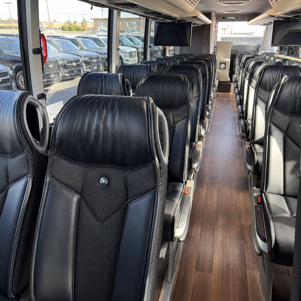 corporate retreat and conference bus rentals from kirkland to seattle and beyond