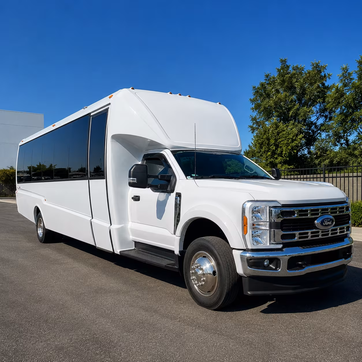 corporate shuttle buses for kirkland s tech corridor