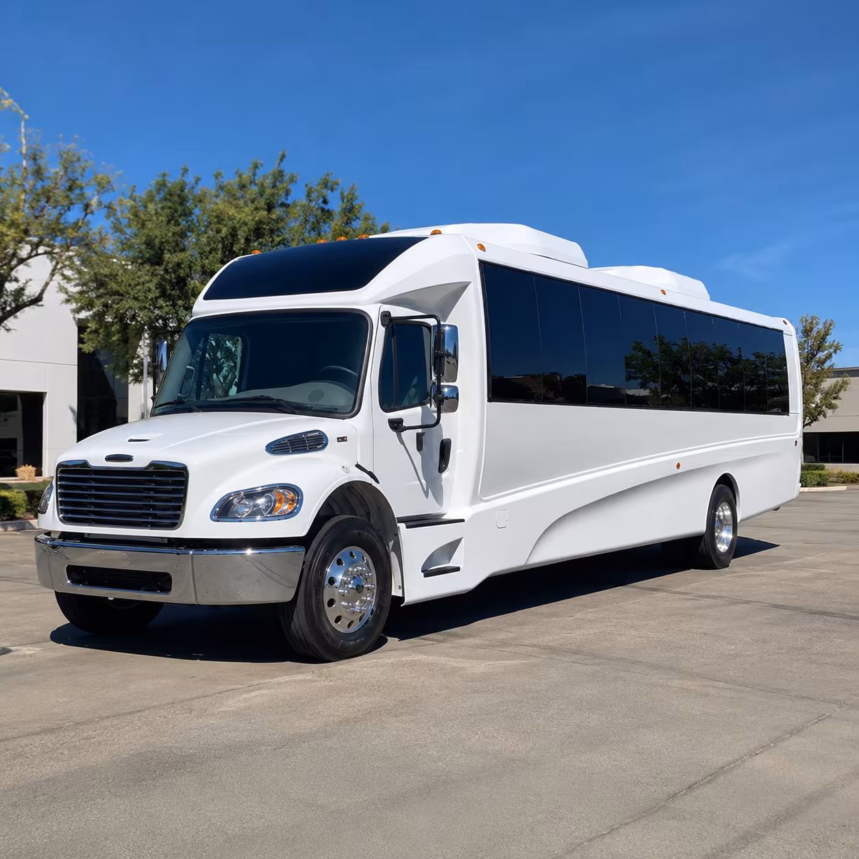 kirkland 25 passenger minibus