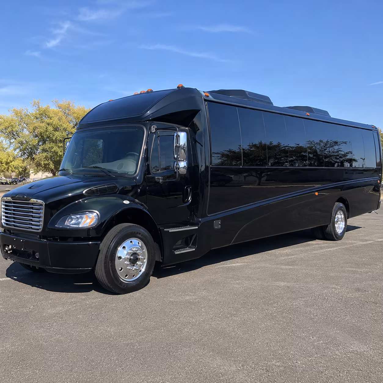 kirkland 30 passenger minibus