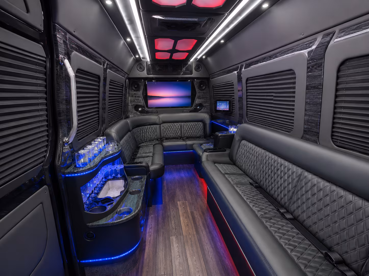 kirkland 50 passenger party bus