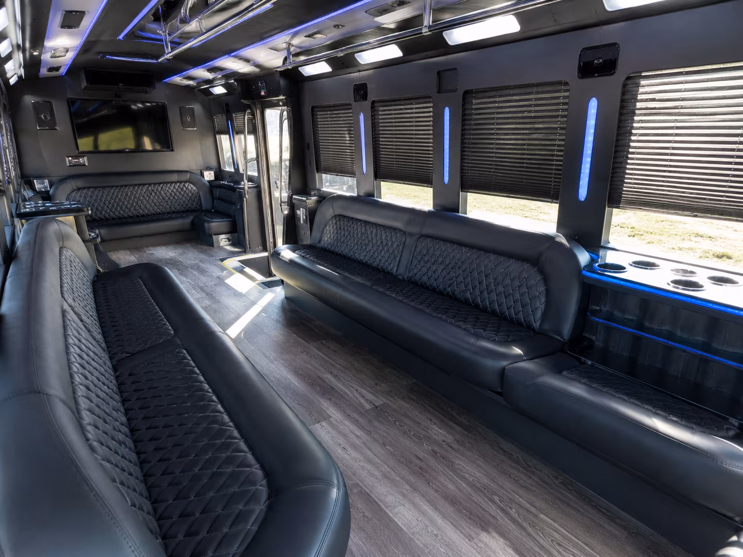party buses for kirkland bachelorette and bachelor weekends